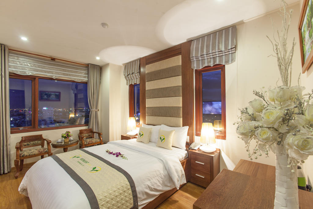 Moonlight Hotel Suites & Spa - Dragon Bridge View & Beautiful City View Đà Nẵng Zimmer foto